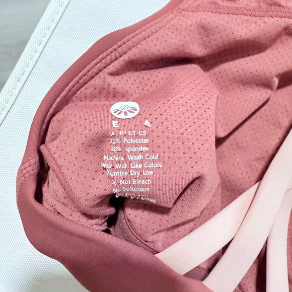 Senita Sports Bra - Picture 3 of 3